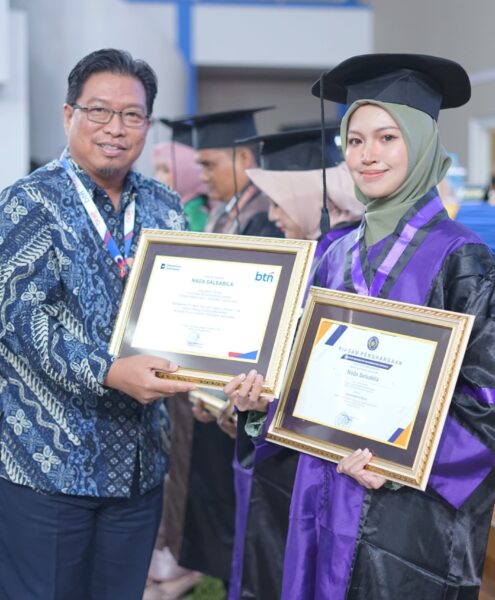 Wisudawan Terbaik